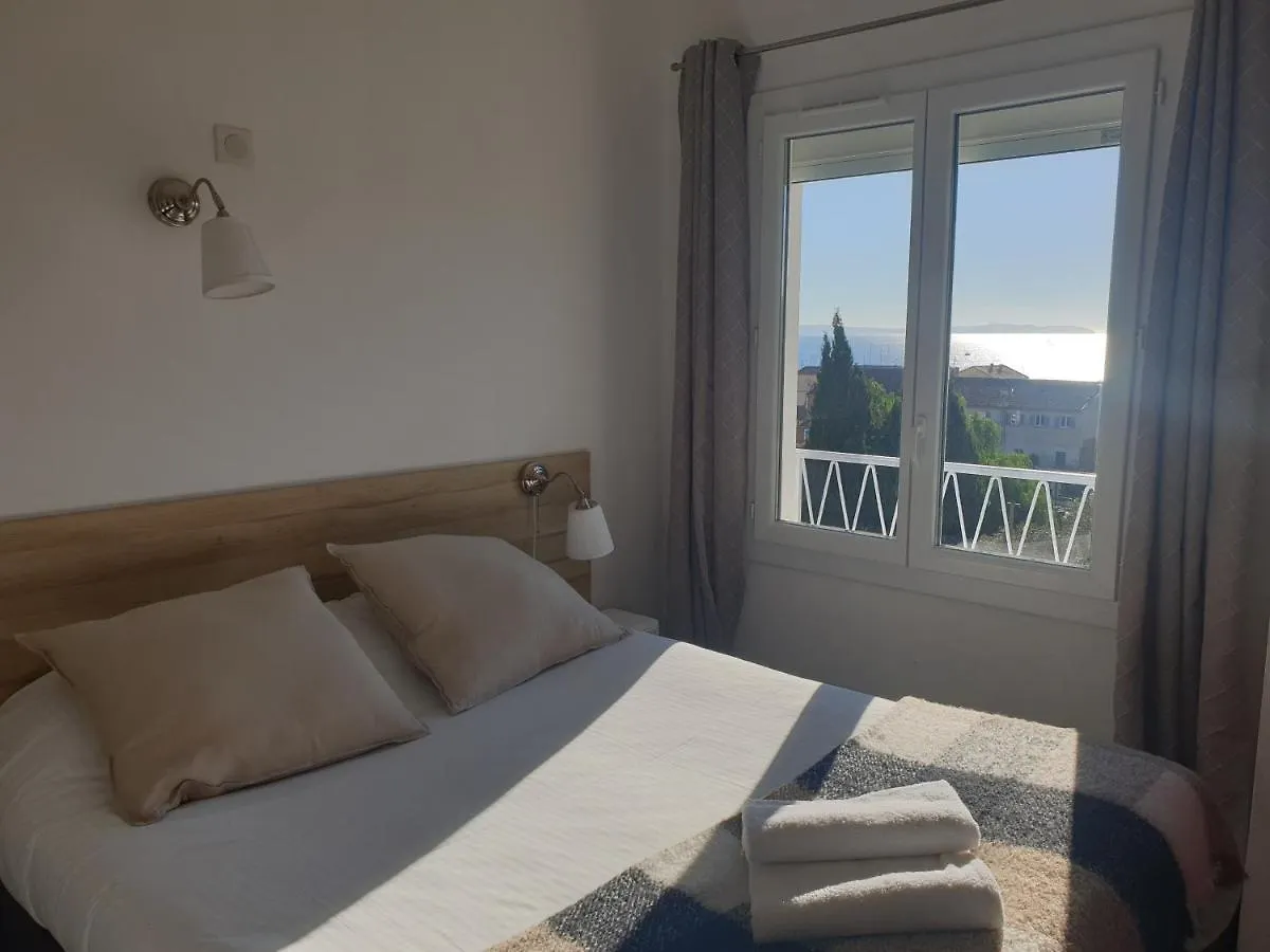 Hotel La Petite Bohème Le Lavandou Francia