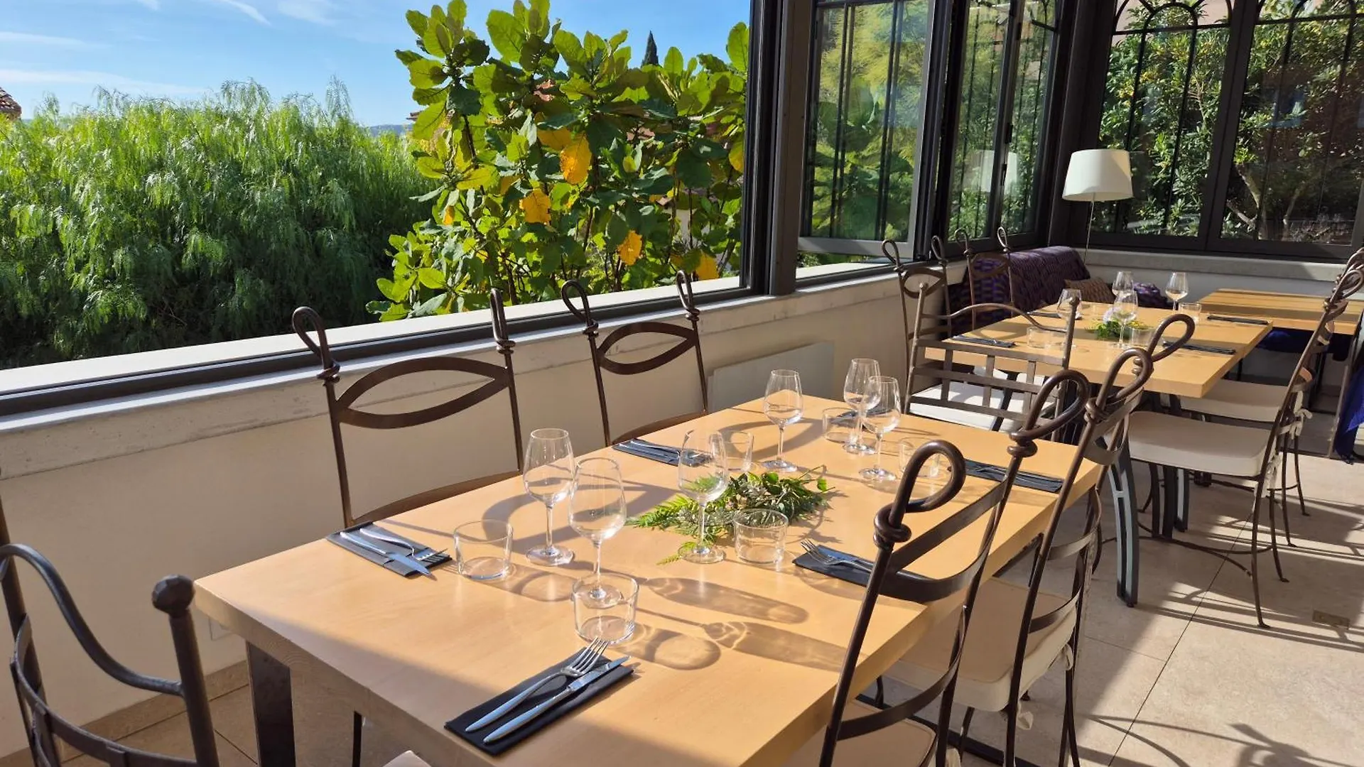 Hotel La Petite Boheme Le Lavandou