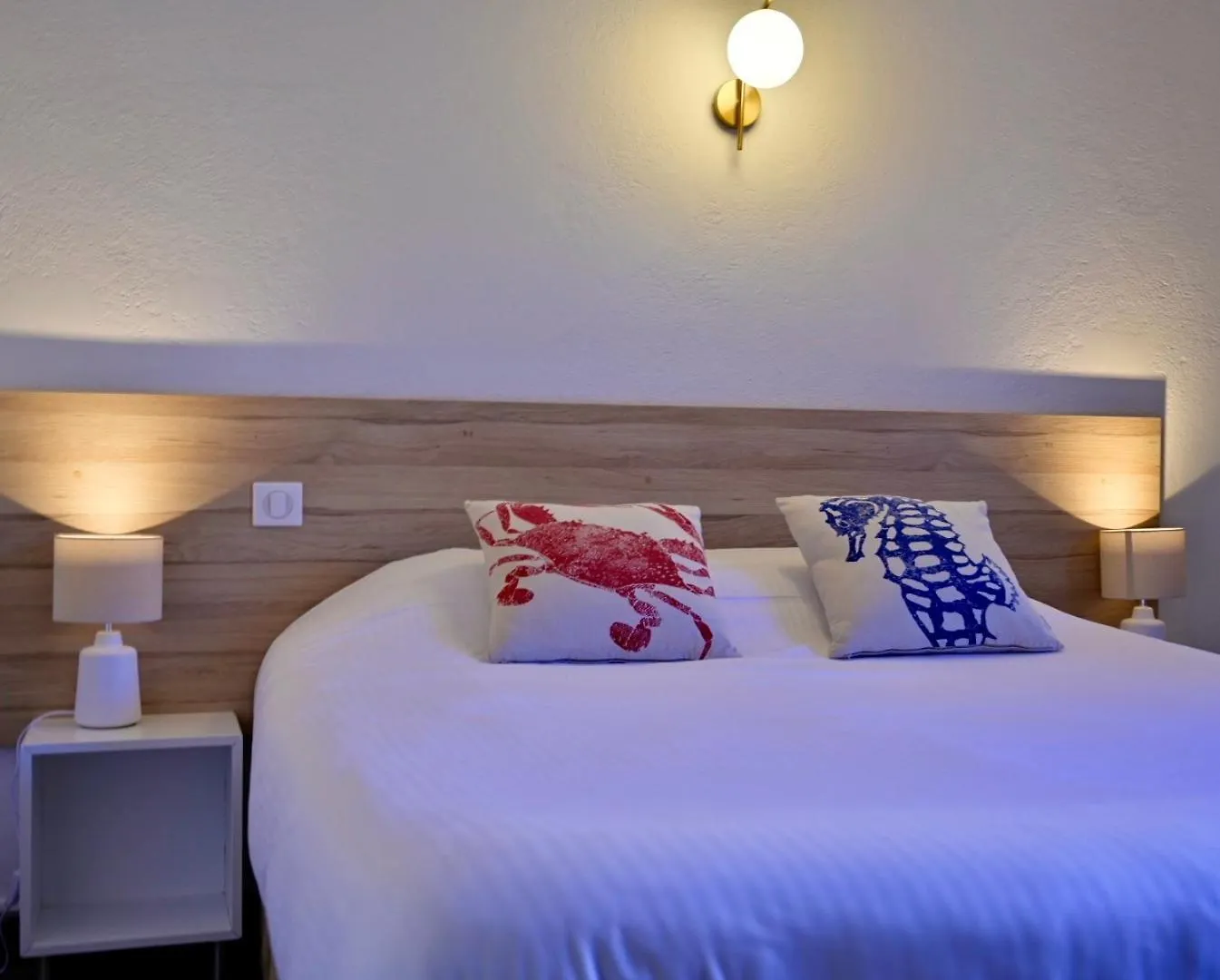 Hotel La Petite Bohème Le Lavandou 3*,