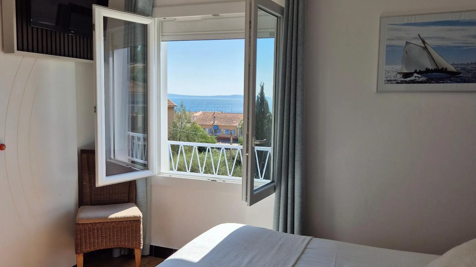 Hotel La Petite Boheme Le Lavandou