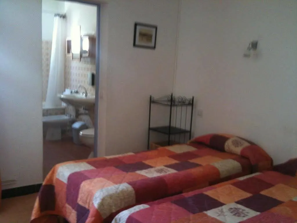 Hotel La Petite Boheme Le Lavandou 3*,