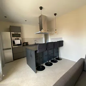  Appartement Immeuble Centre Du Lavandou