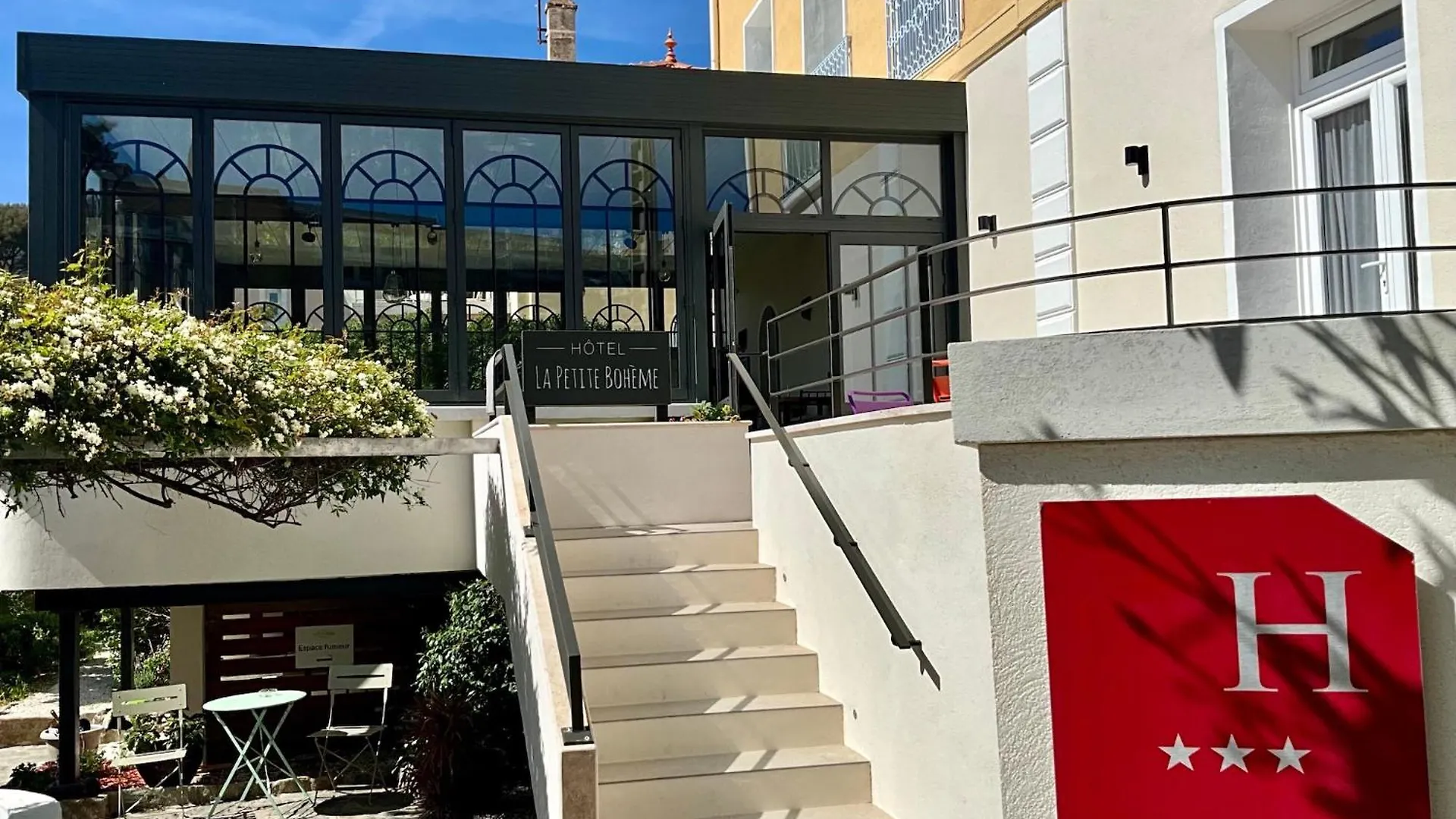 לה לבאנדו Hotel La Petite Boheme