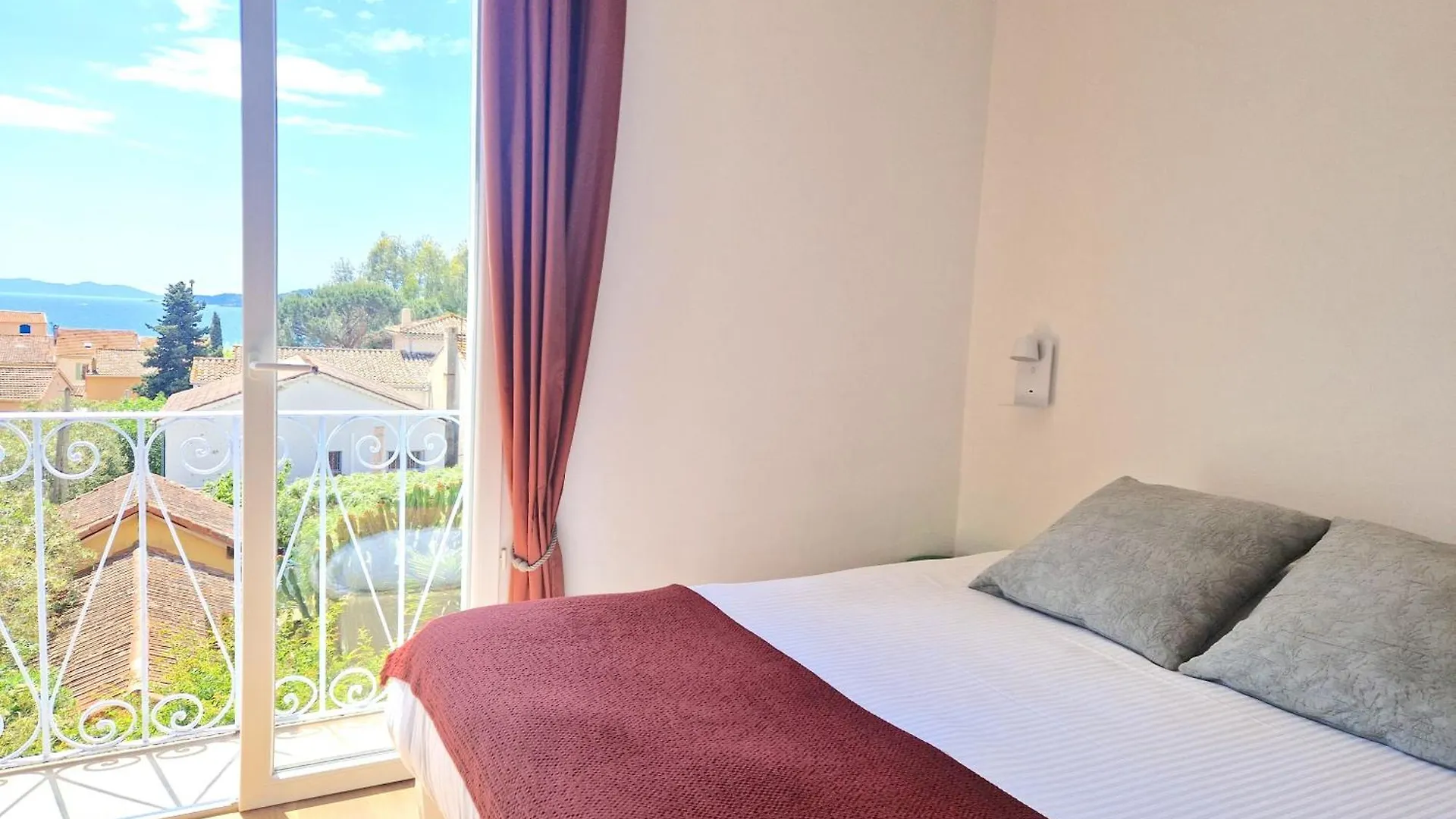Hôtel La Petite Bohème Le Lavandou Francia
